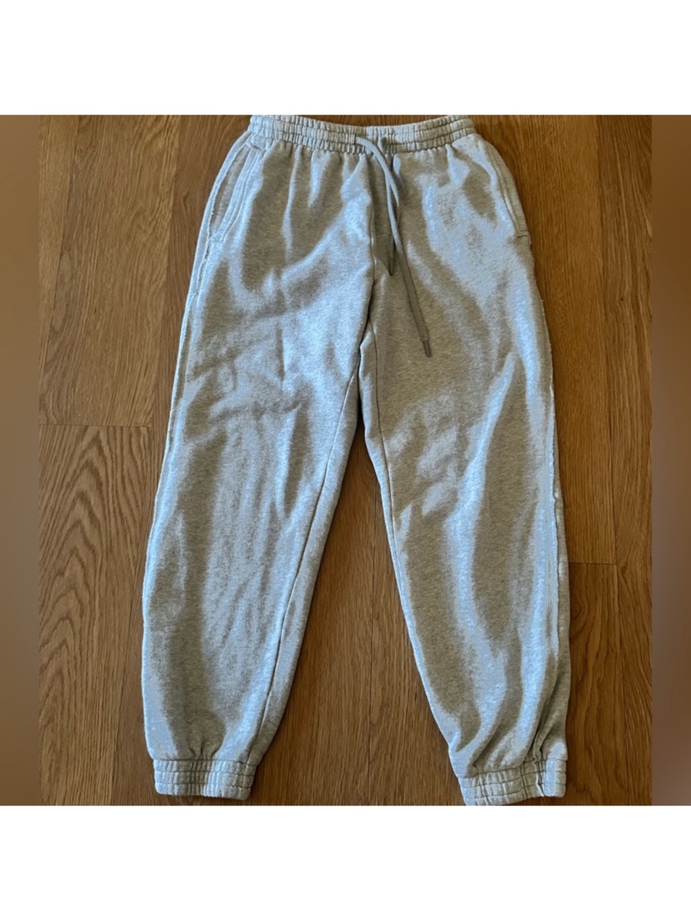 Aerie Light Gray Joggers heather grey pocket cuffed ankle drawstring